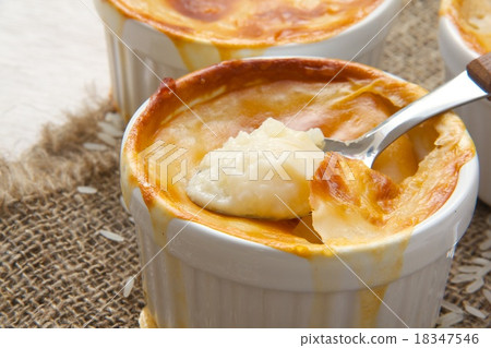 BAked rice with milk 18347546