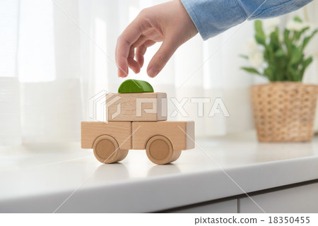 Building block 18350455