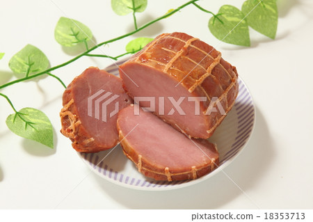 Grilled pork 18353713