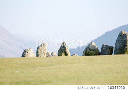 在英國郊區歷史地標的石圈子 18355010