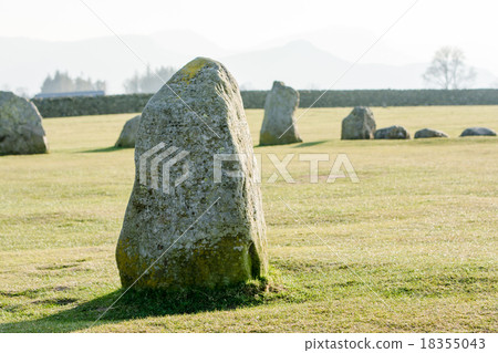 在英國郊區歷史地標的石圈子 18355043