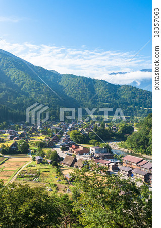 Autumn Shirakawa-go [From Ogimachi Castle Observatory] 18357063