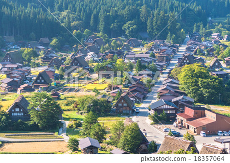 Autumn Shirakawa-go [From Ogimachi Castle Observatory] 18357064
