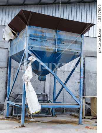 steel silo, use for fill paddy rice  into big bag 18357606