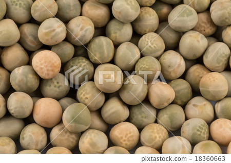 Whole dried green peas full frame Whole dried green peas full frame 18360663
