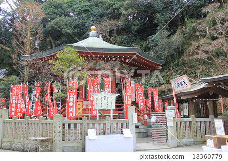 Enoshima 18360779