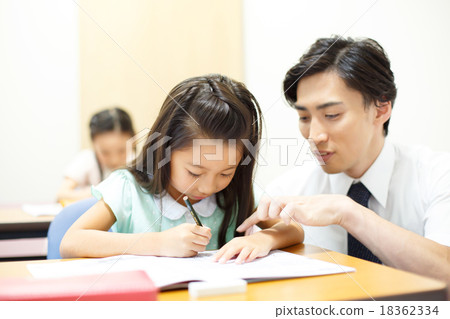 coaching school, younger, elementary student 18362334