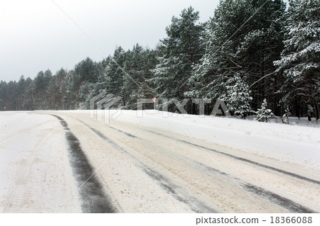 road winter 18366088