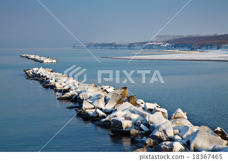 Sea bridge, Baltic Sea, coast 18367465