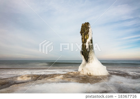 Winter on the Baltic Sea Winter on the Baltic Sea 18367716
