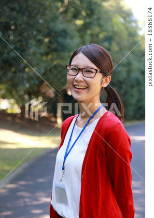 一個女人（工作簽證休閒商務休閒事業臨時職員公司職員） 18368174