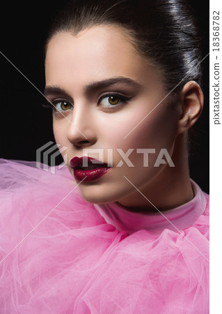 Beautiful girl with bright makeup Beautiful girl with bright makeup 18368782