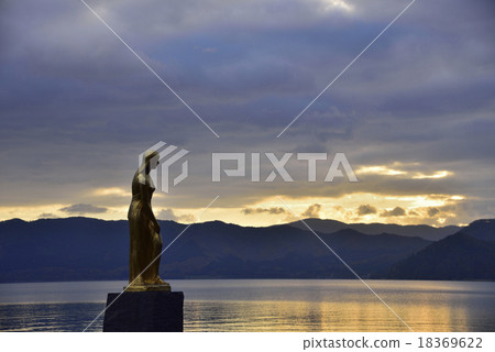 早上湖Tazawazu 18369622