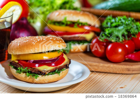 homemade hamburger with fresh vegetables, close up 18369864