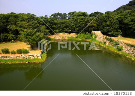 H城堡 H城堡 18370138