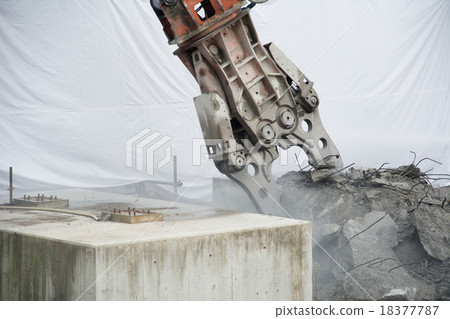 Concrete crusher 18377787