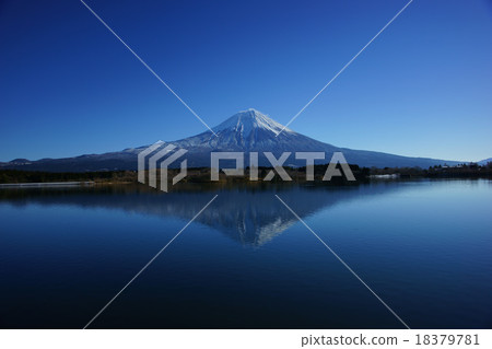 Fuji from Lake Tanuki 18379781
