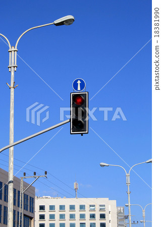 red traffic light red traffic light 18381990