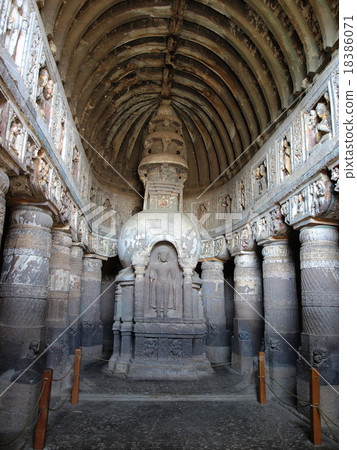 World Cultural Heritage "Ajanta Caves" '19th Cave' (India) 18386071