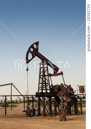 Oil pump. 18391724