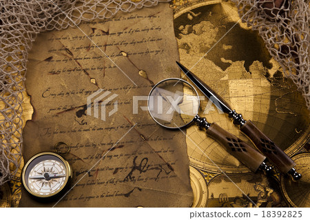 Traveling, magnifying glass and globe 18392825