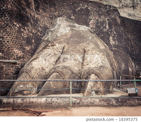 Sigiriya rock. 18395375