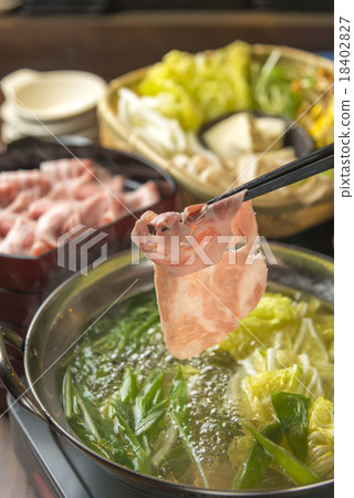 Shabu-shabu 18402827