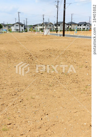 新興住宅區的園景土地 新興住宅區的園景土地 18403882