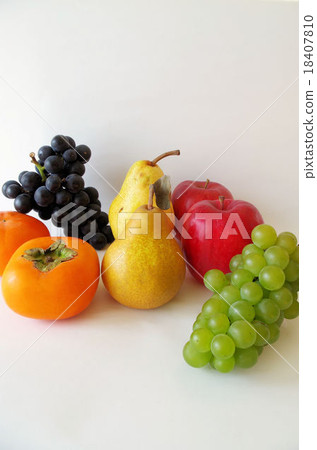 Autumn fruits 18407810
