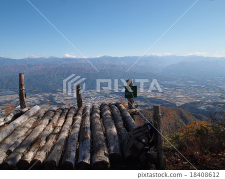 神山山峰3 18408612