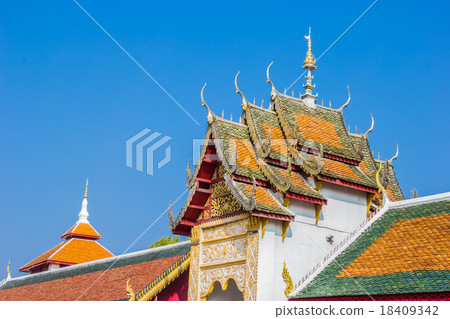 The roof gable of temple in Lamphun Province 18409342