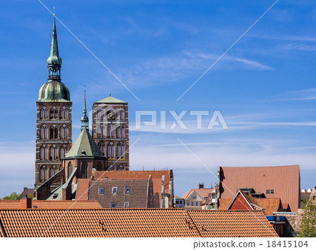 Historical buildings in Stralsund Historical buildings in Stralsund 18415104