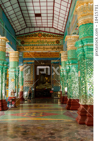 Marble hallway of marble buddha in Mandalay Marble hallway of marble buddha in Mandalay 18415781