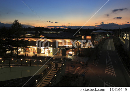 晚上輕井澤出口 18416649