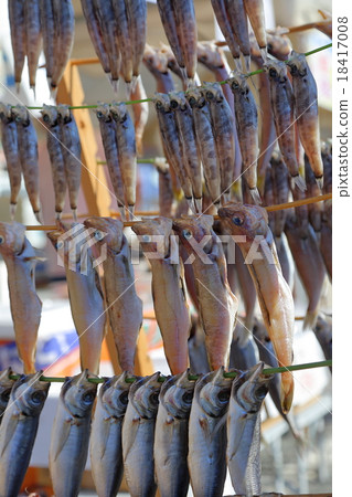 Dried fish 18417008