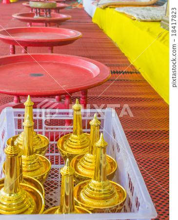 golden pour water containers for Buddhist ceremony. 18417823