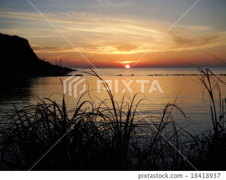 地平線的朝日 地平線的朝日 18418937