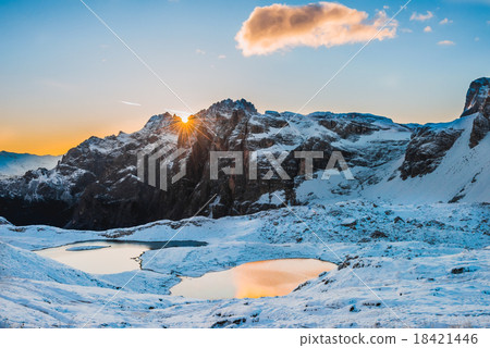 Italy Alps Dolomites  Tre Cime  Lago dei Piani 18421446