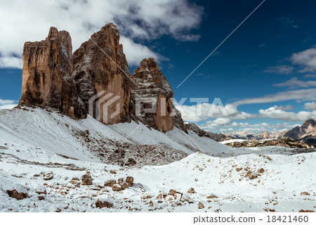 Tre Cime Di Lavaredo,Dolomites, Europe Tre Cime Di Lavaredo,Dolomites, Europe 18421460