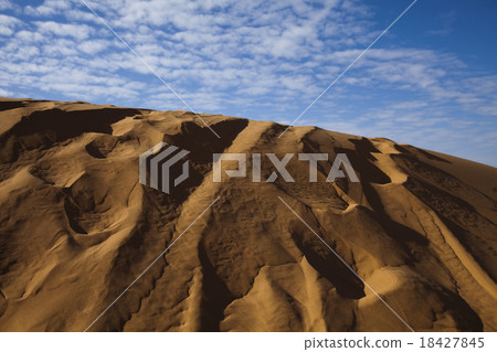 Moroccan desert dune, merzouga, colorful  18427845