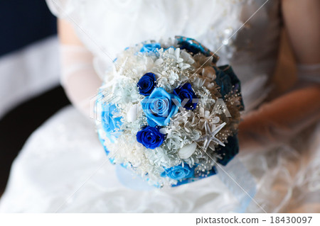 A bouquet A bouquet 18430097