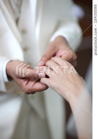 Ring exchange Ring exchange 18430099