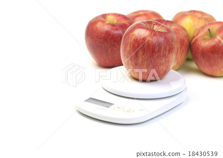 Fruit apple cinnano 18430539