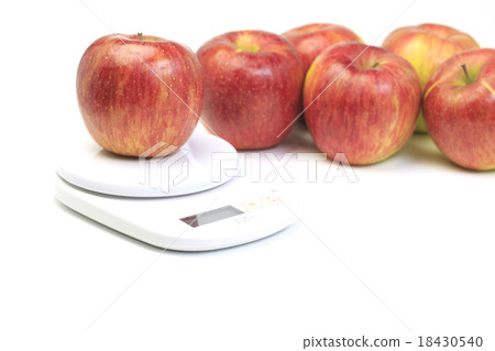 Fruit apple cinnano 18430540