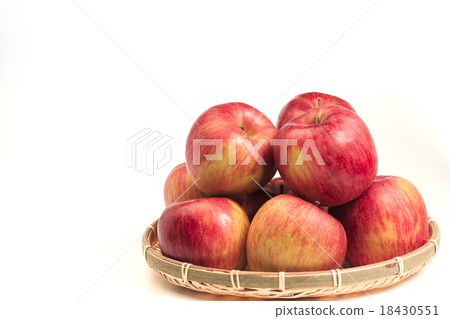 Fruit apple cinnano 18430551