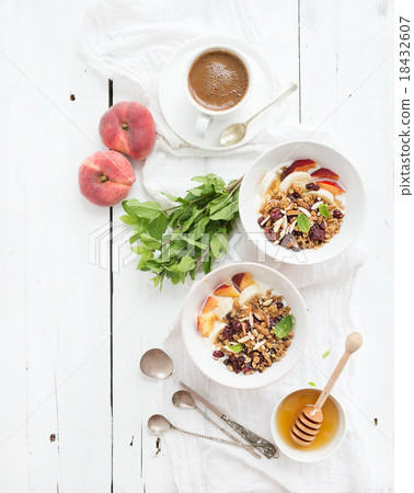 Healthy breakfast. Bowl of oat granola with yogurt 18432607