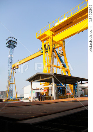 cranes industry 18432862