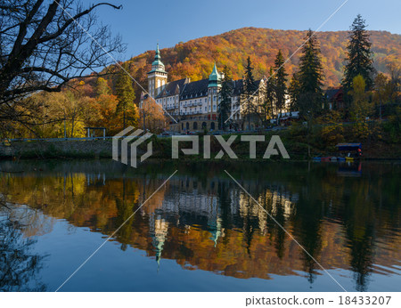 Lillafured palace in autumn Lillafured palace in autumn 18433207
