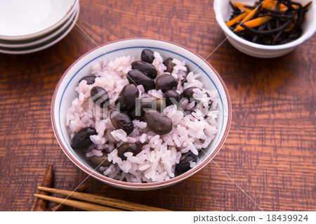 黑豆米飯 黑豆米飯 18439924