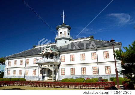 Former prefecture school building 18442565